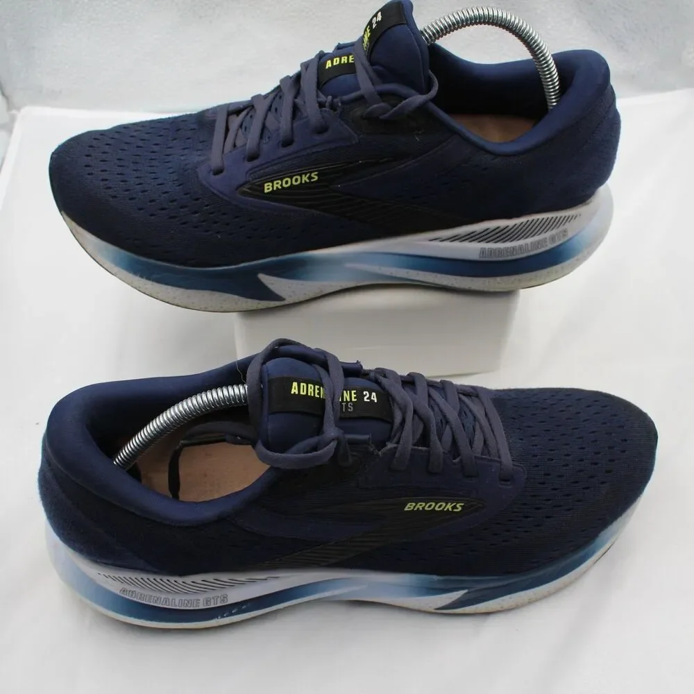 Brooks Adrenaline GTS 24 men’s running shoes in a Peacoat/Black/Sharp Green